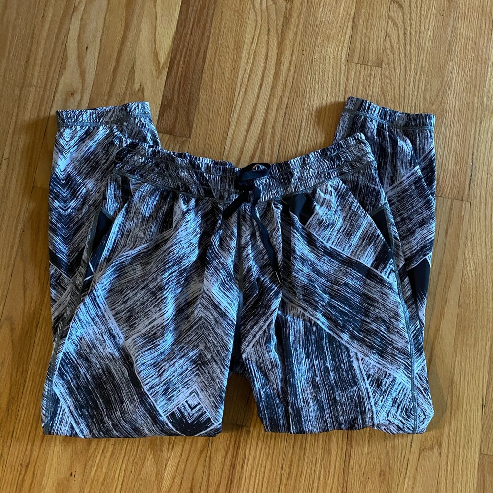 lululenon jogger pants